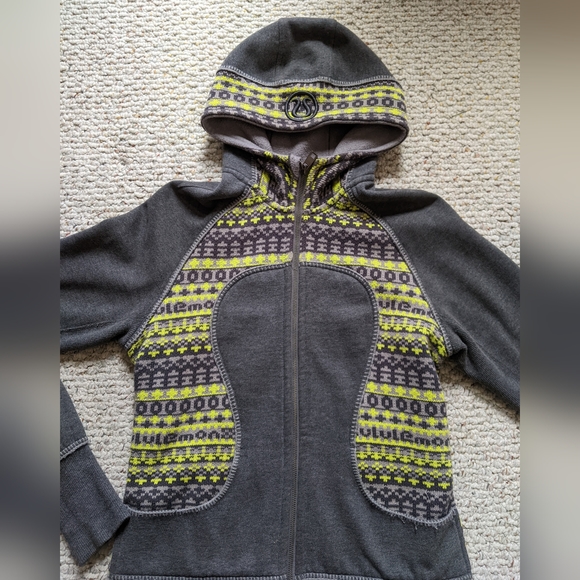 Lululemon Scuba Hoodie - Picture 2 of 5